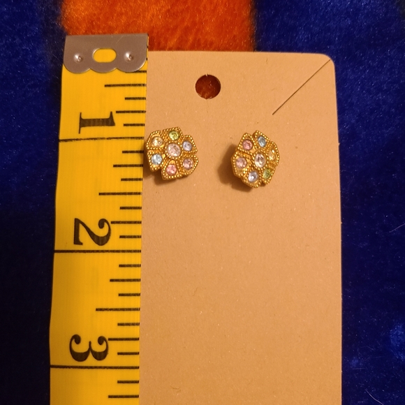 Earring Bundle - Picture 2 of 4